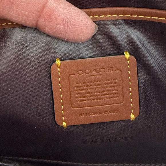 NEW! Coach Julienne Cosmetic Case 17 - Picture 9 of 13